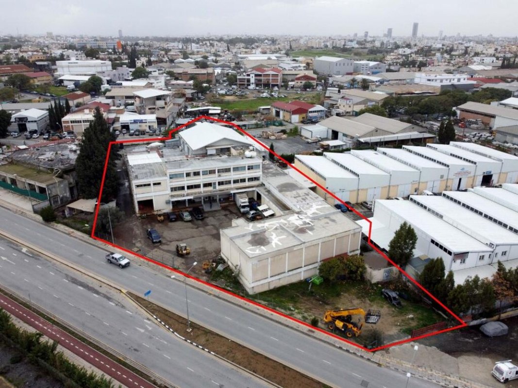 3519m2 Local comercial en Nicosia, Chipre No. 37979