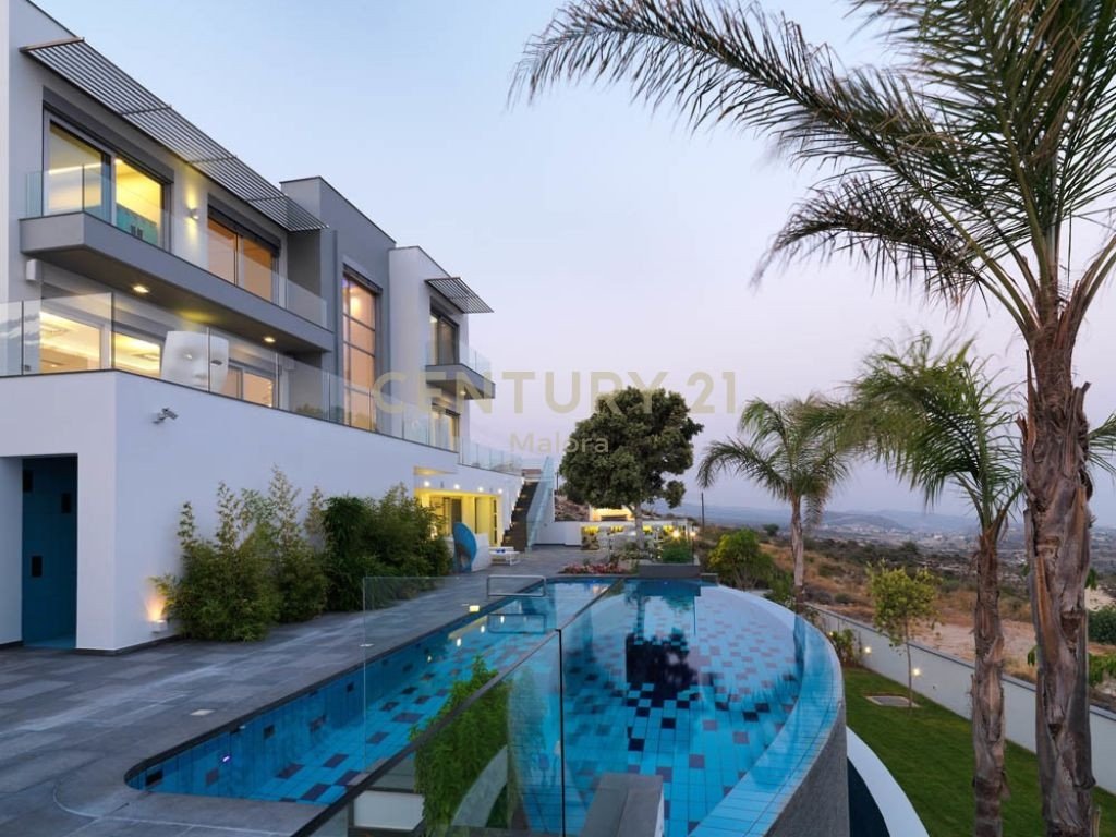 3 chambres Villa à Mesa Geitonia, Limassol, Chypre No. 56160