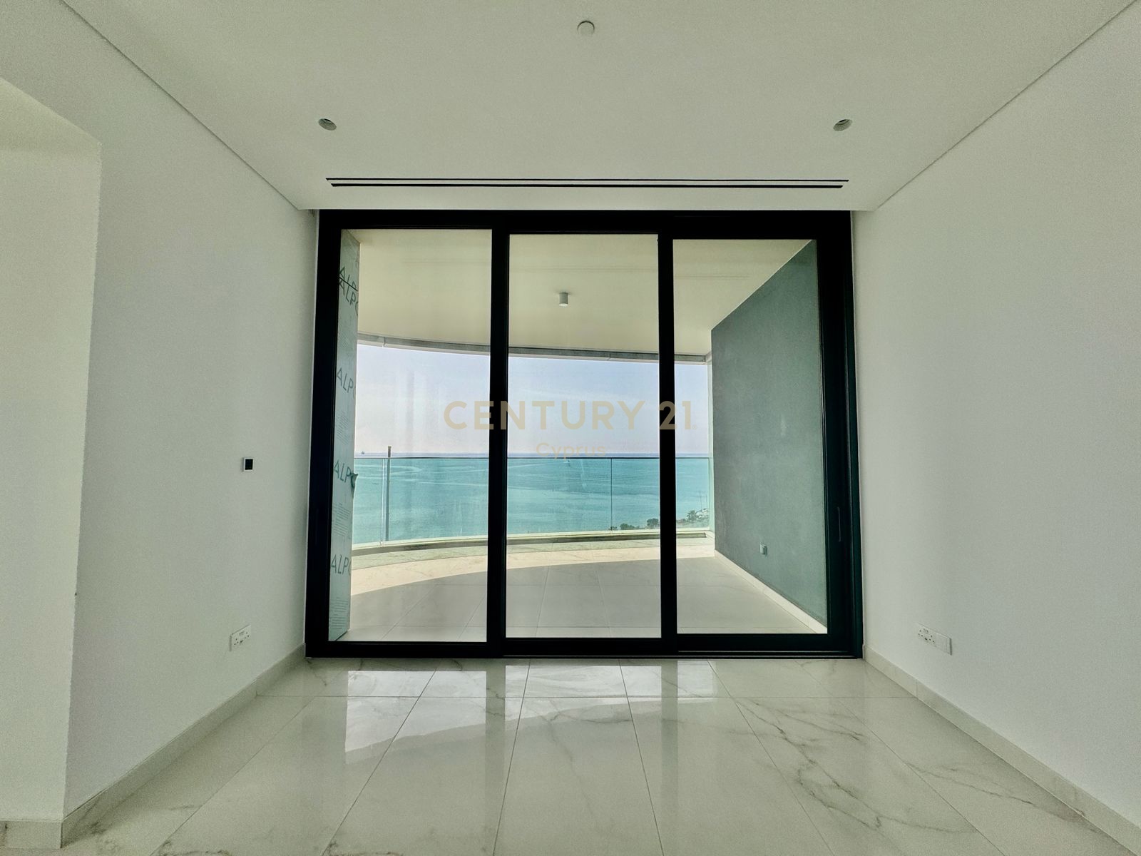 3 dormitorios Apartamento en Limassol, Chipre No. 32712