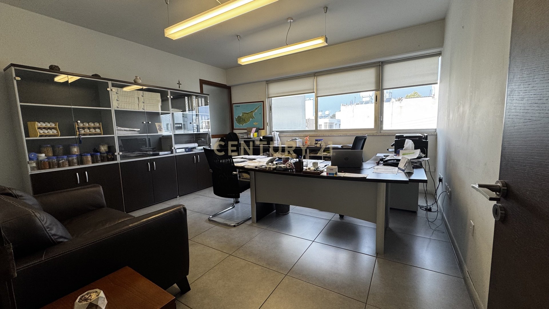 500m2 Oficina en Agios Ioannis, Limassol, Chipre No. 53911