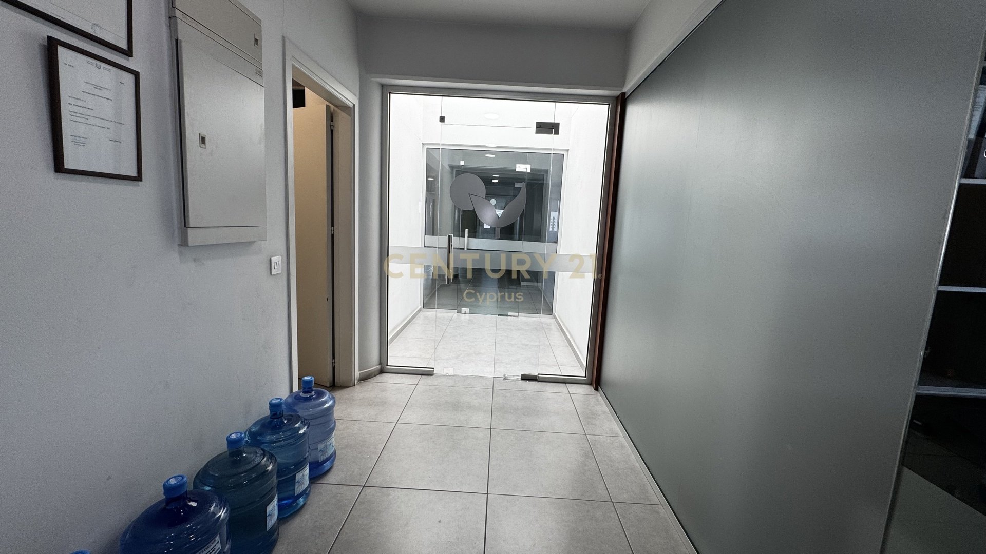 500m2 Oficina en Agios Ioannis, Limassol, Chipre No. 53911