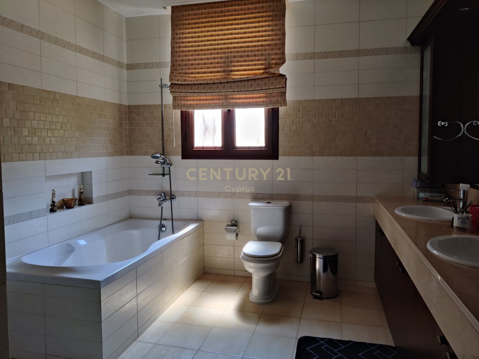 5 dormitorios Villa en Ypsonas, Limassol, Chipre No. 54057