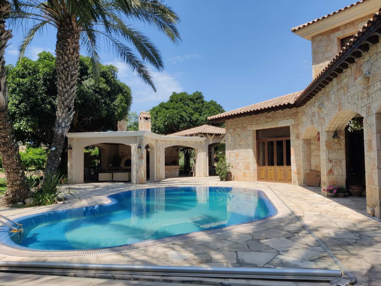 5 dormitorios Villa en Ypsonas, Limassol, Chipre No. 54057