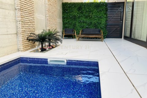 4 bedrooms Villa in Chryseleousa, Strovolos, Nicosia, Cyprus No. 54056