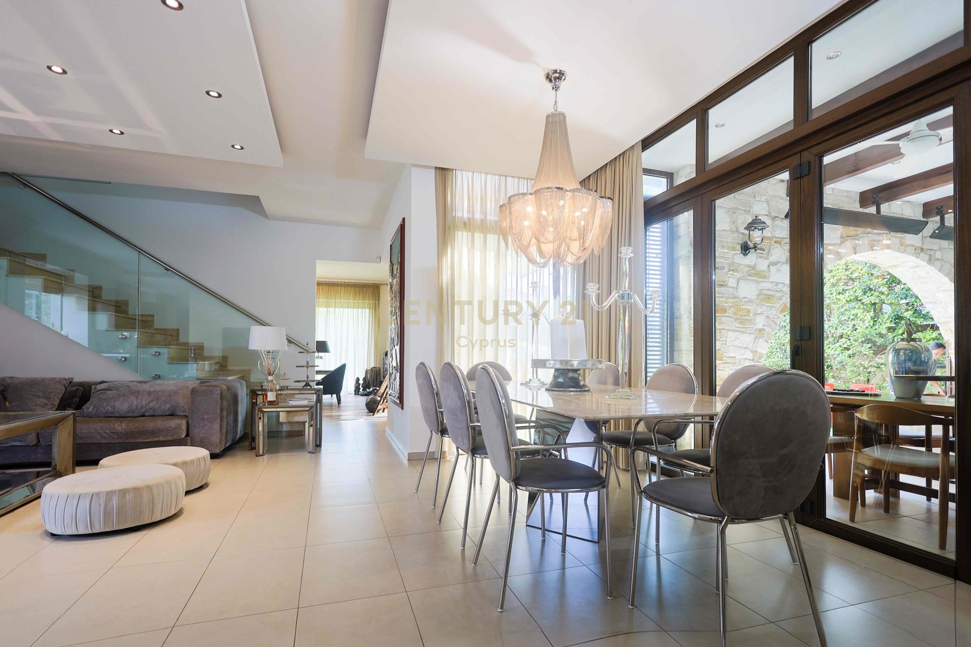 4 bedrooms Villa in Larnaca, Larnaka, Cyprus No. 54055