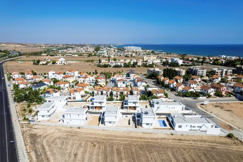 3 bedrooms Villa in Larnaka, Cyprus No. 8529