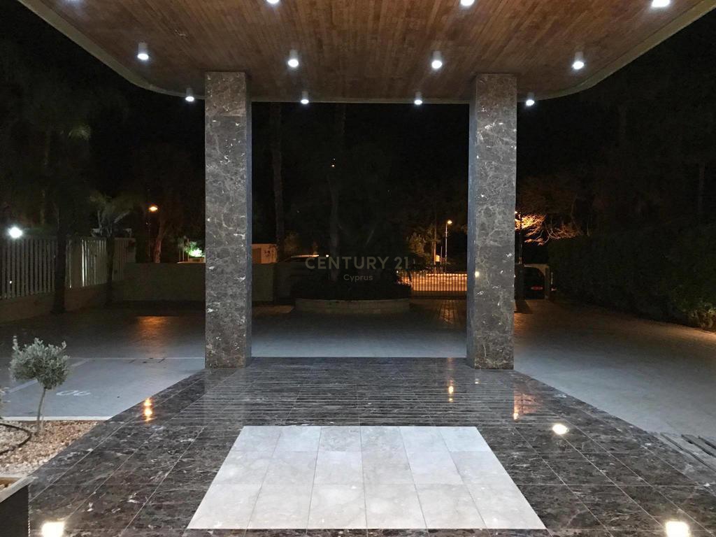 2 bedrooms Apartment in Agios Tychonas, Limassol, Cyprus No. 34902