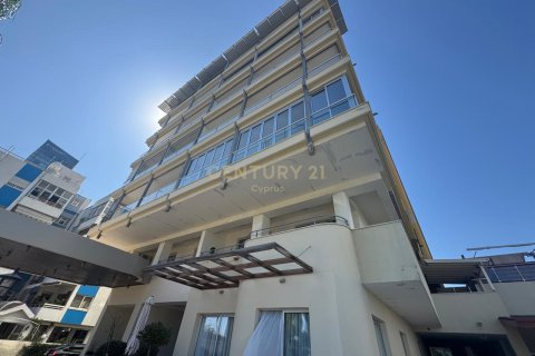 2 bedrooms Apartment in Agios Tychonas, Limassol, Cyprus No. 34902