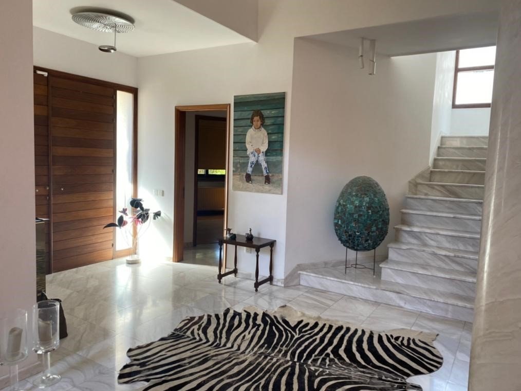 4 bedrooms Villa in Germasogeia, Limassol, Cyprus No. 6448