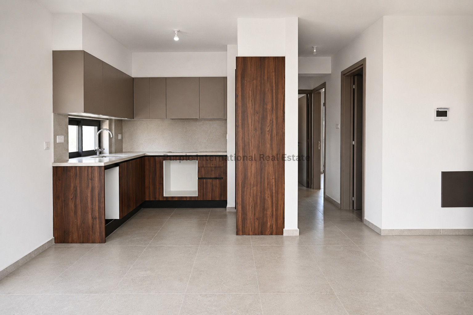 2 bedrooms Apartment in Larnaca, Larnaka, Cyprus No. 54798