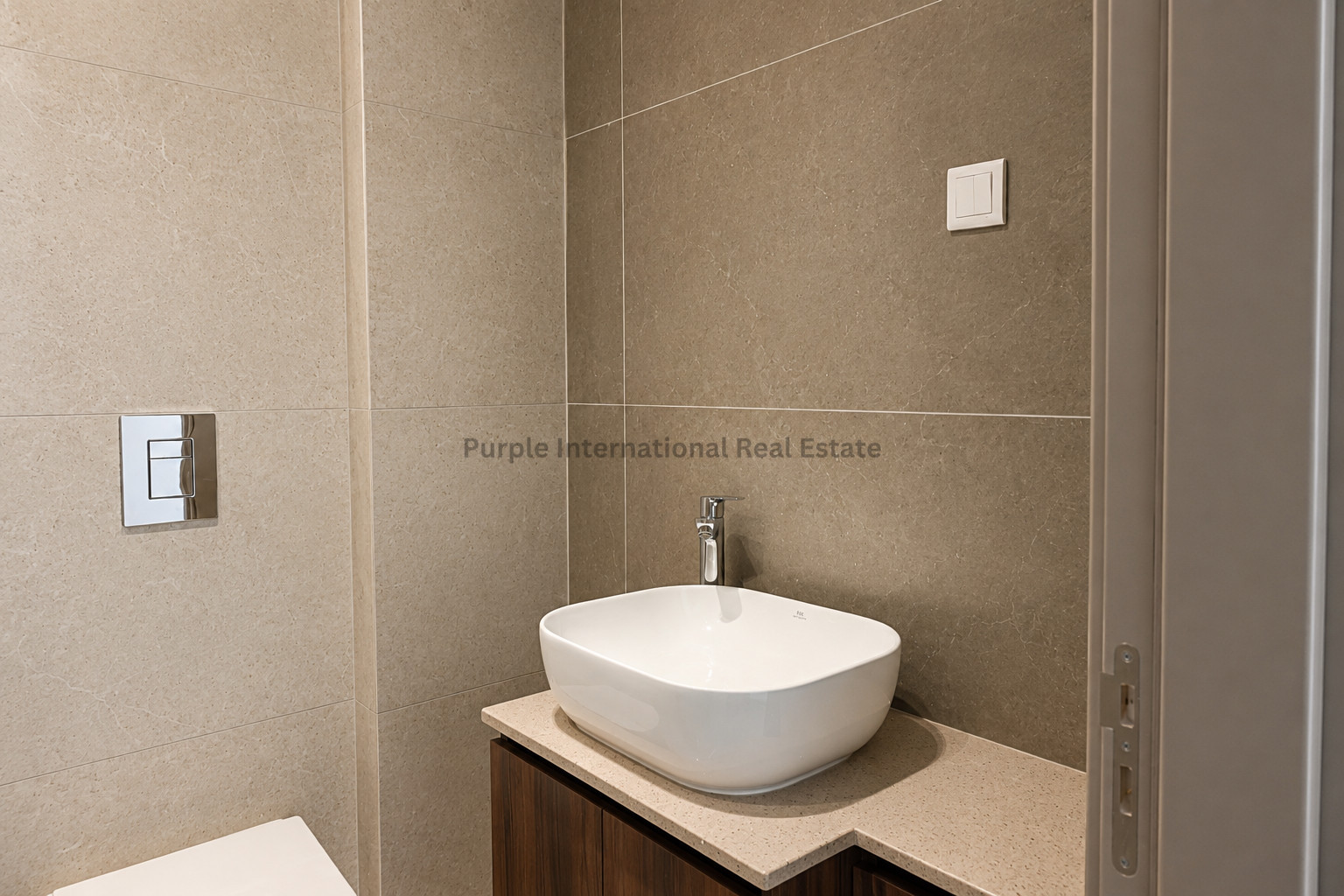2 bedrooms Apartment in Larnaca, Larnaka, Cyprus No. 54798