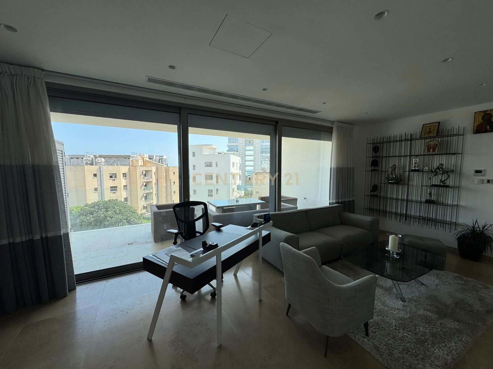 112m2 Bureau à Agios Tychonas, Limassol, Chypre No. 53896