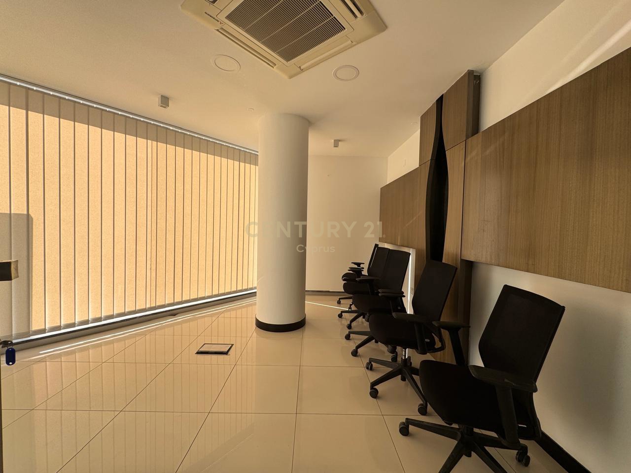 326m2 Oficina en Mesa Geitonia, Limassol, Chipre No. 53641