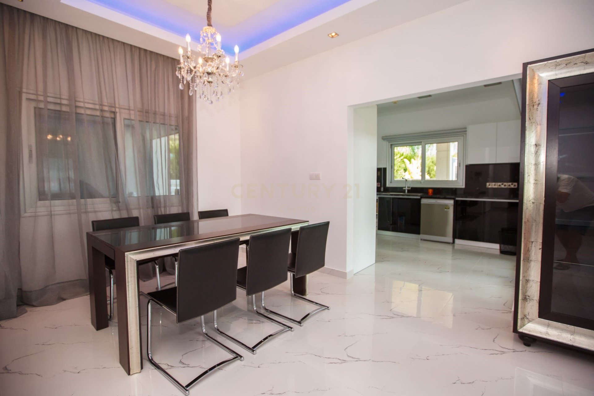 4 dormitorios Villa en Agios Tychonas, Limassol, Chipre No. 53647