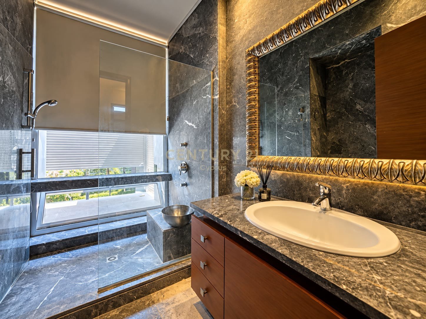 4 chambres Villa à Mesa Geitonia, Limassol, Chypre No. 58561