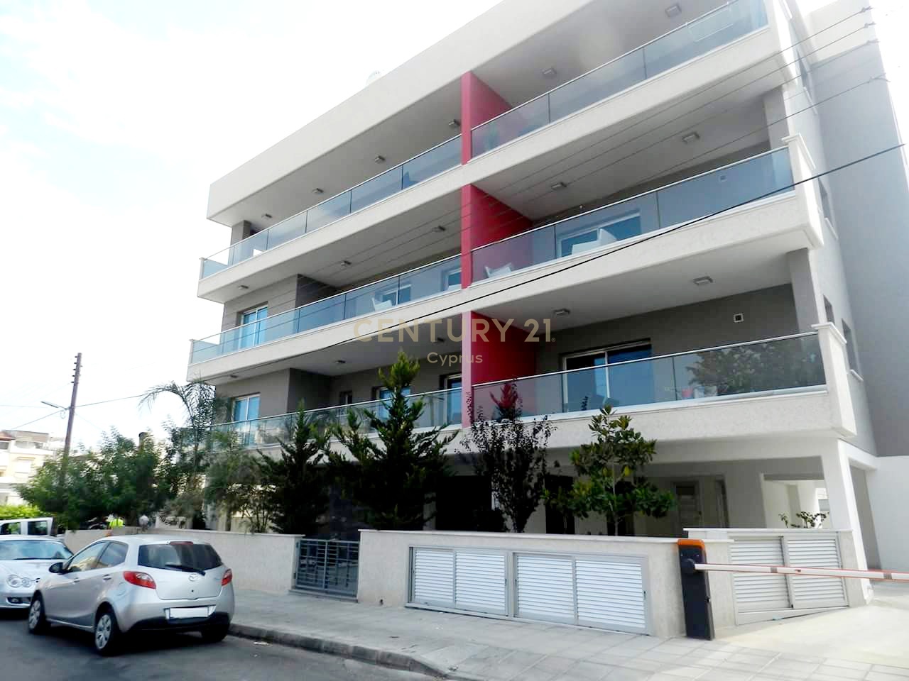 3 bedrooms Apartment in Mesa Geitonia, Limassol, Cyprus No. 58563