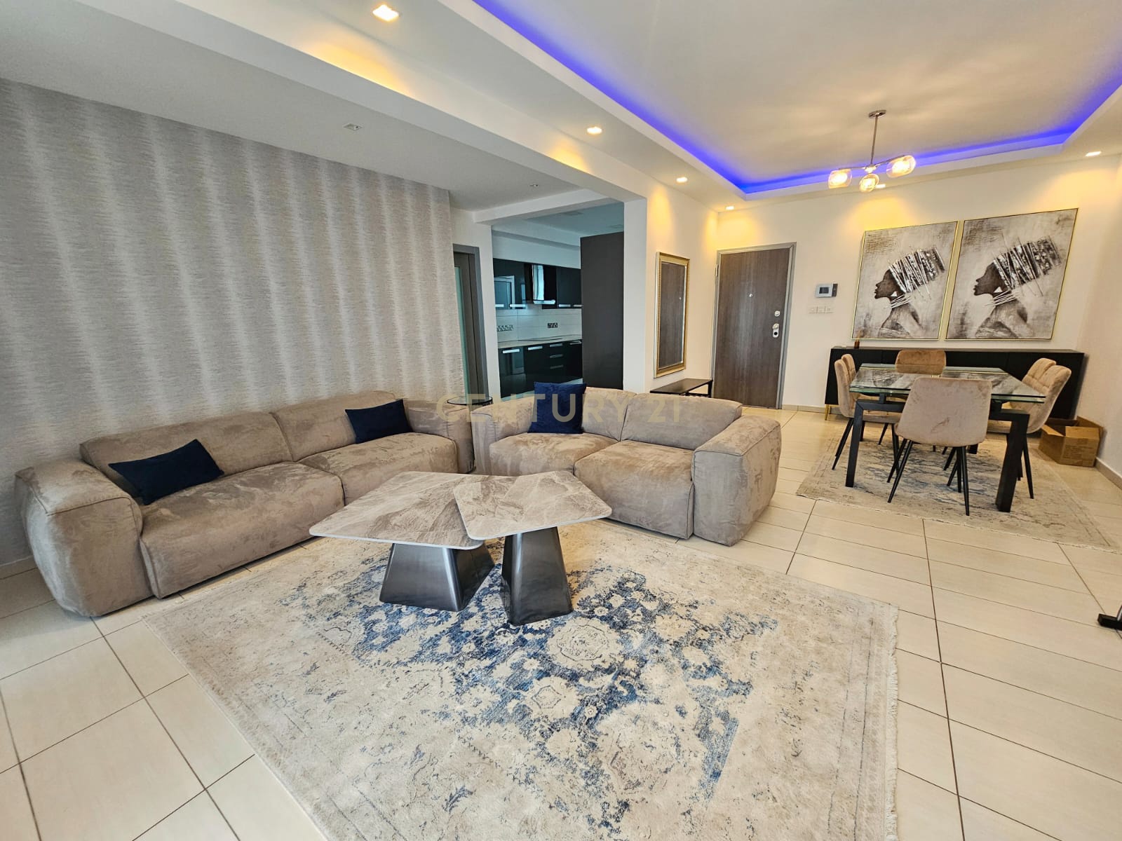 3 bedrooms Apartment in Mesa Geitonia, Limassol, Cyprus No. 58563