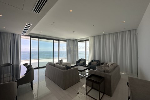 4 bedrooms Apartment in Germasogeia, Limassol, Cyprus No. 56132