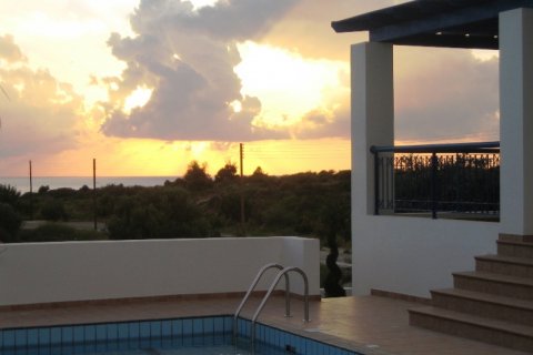 3 bedrooms Villa in Paphos, Cyprus No. 38215
