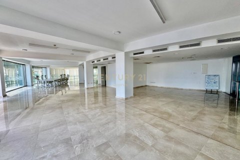 717m2 Oficina en Limassol, Chipre No. 53797