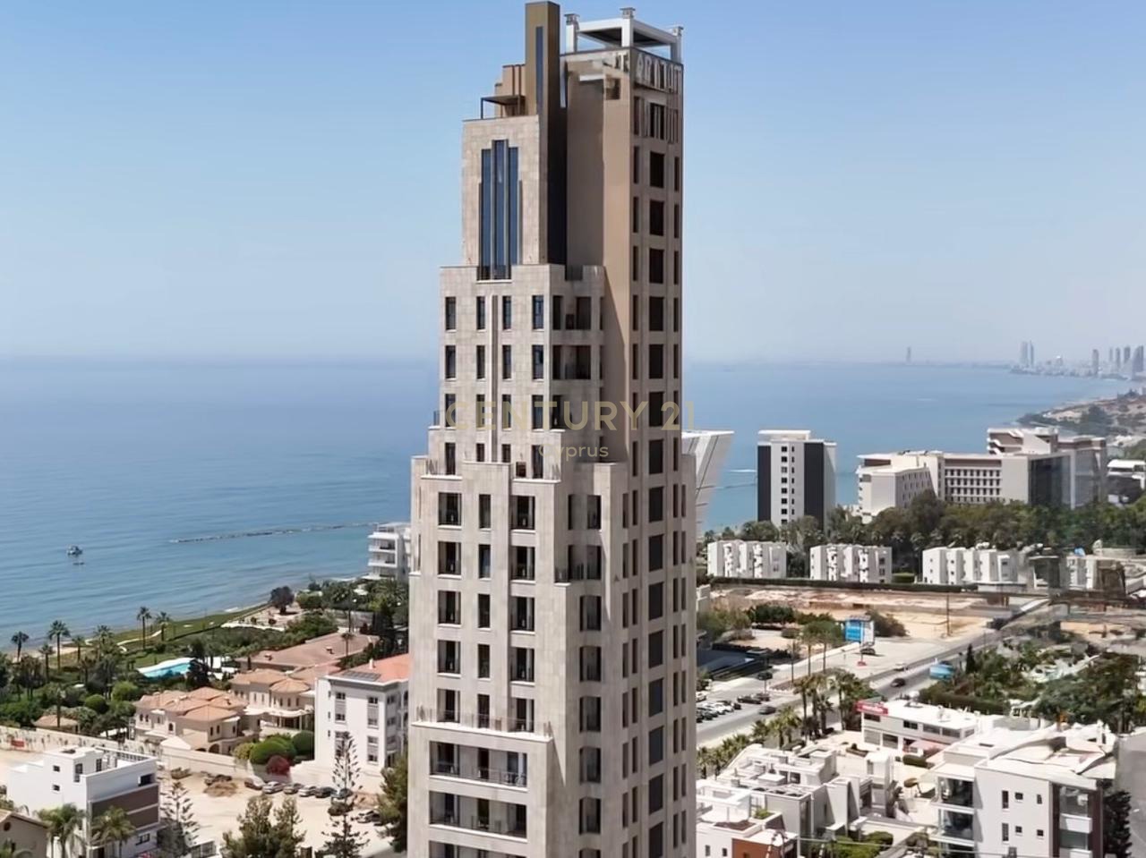8 bedrooms Penthouse in Agios Tychonas, Limassol, Cyprus No. 6113