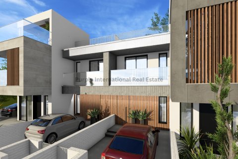 2 bedrooms Townhouse in Dromolaxia, Larnaka, Cyprus No. 51444