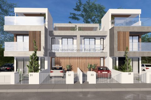 3 bedrooms Townhouse in Dromolaxia, Larnaka, Cyprus No. 51445