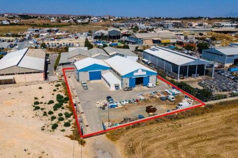 1075m2 Commercial property in Nicosia, Cyprus No. 37959