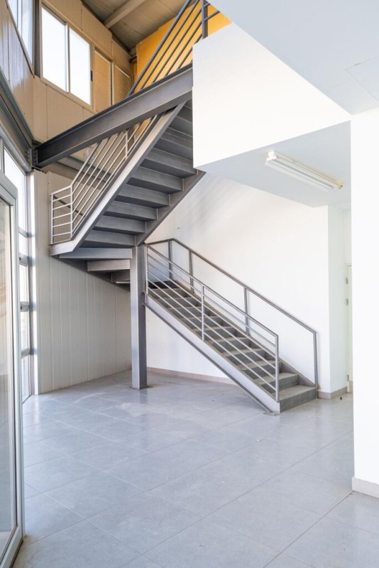 1210m2 Local comercial en Paphos, Chipre No. 37962