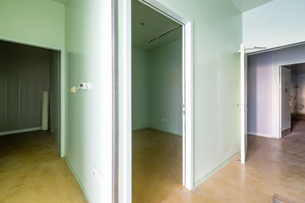 1210m2 Local comercial en Paphos, Chipre No. 37962