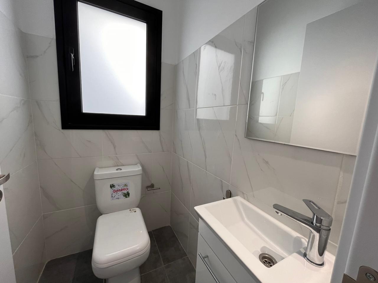 408m2 Bureau à Limassol, Chypre No. 54156