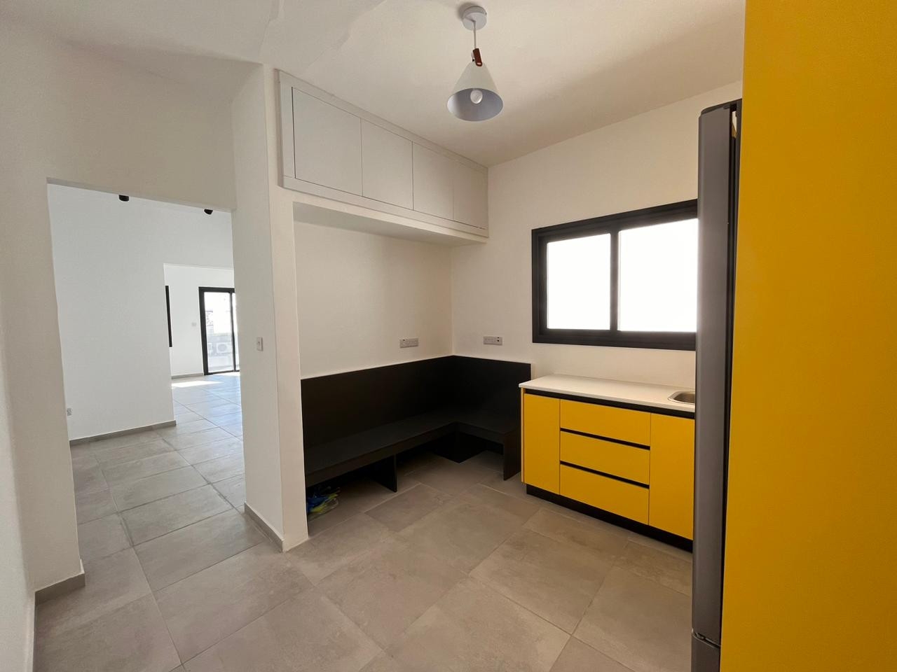 408m2 Bureau à Limassol, Chypre No. 54156