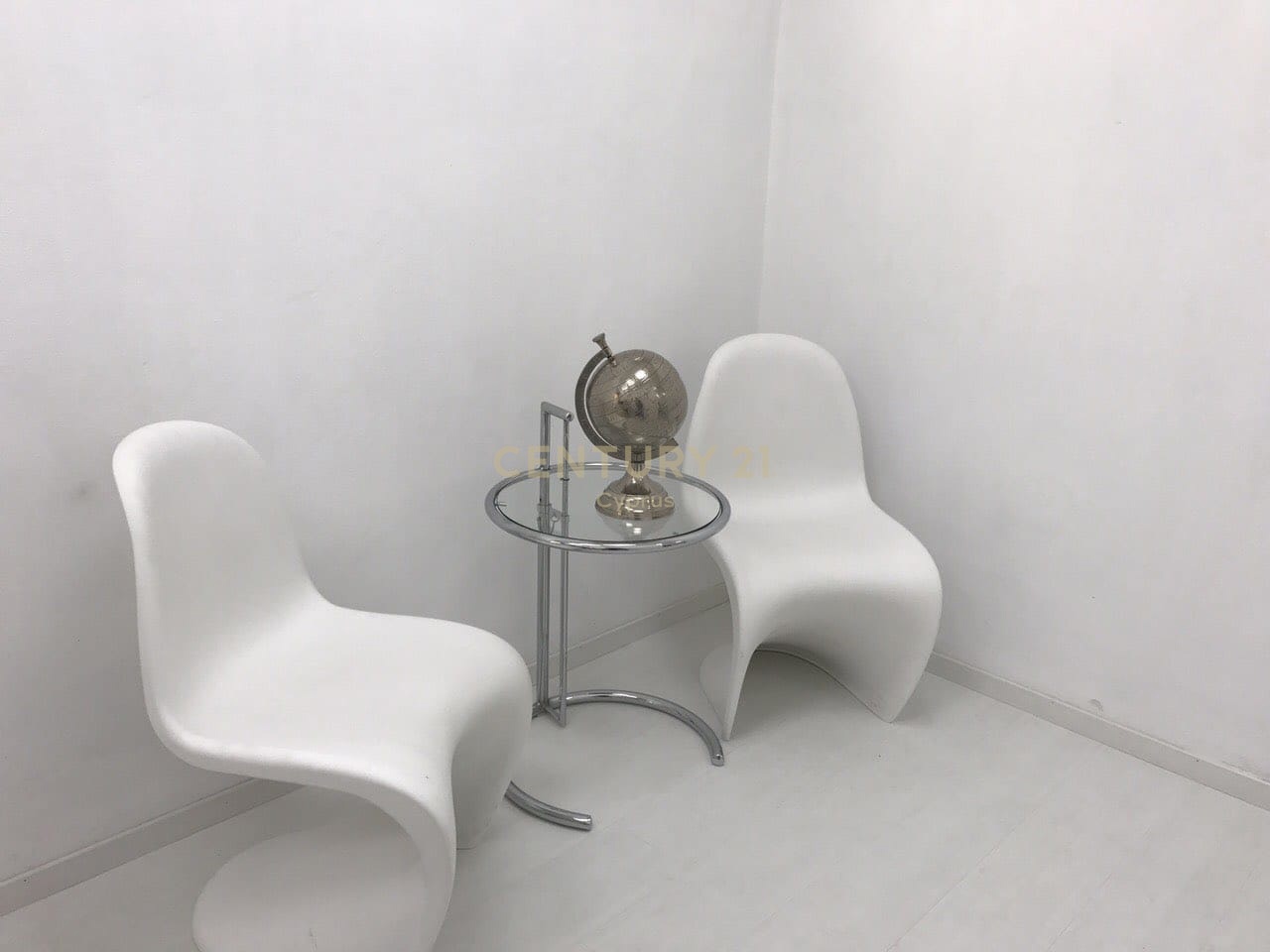 300m2 Local comercial en Limassol, Chipre No. 54157