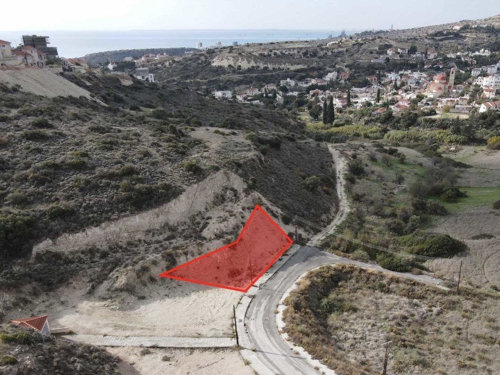 Land in Agios Tychonas, Limassol, Cyprus No. 54151