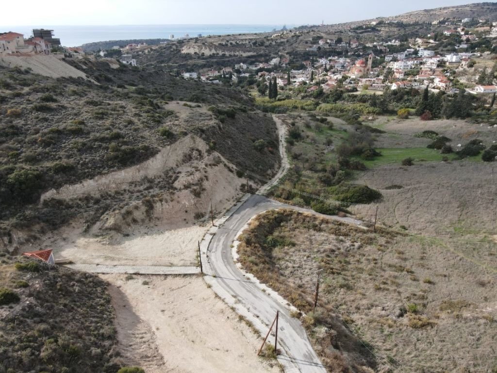 Land in Agios Tychonas, Limassol, Cyprus No. 54151