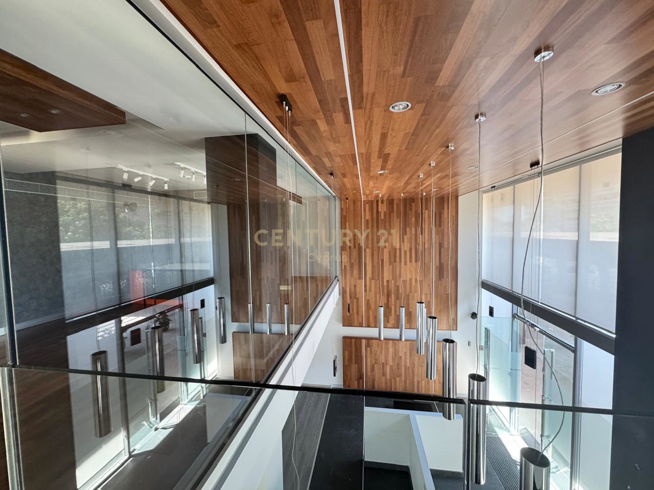 208m2 Oficina en Agios Tychonas, Limassol, Chipre No. 54034