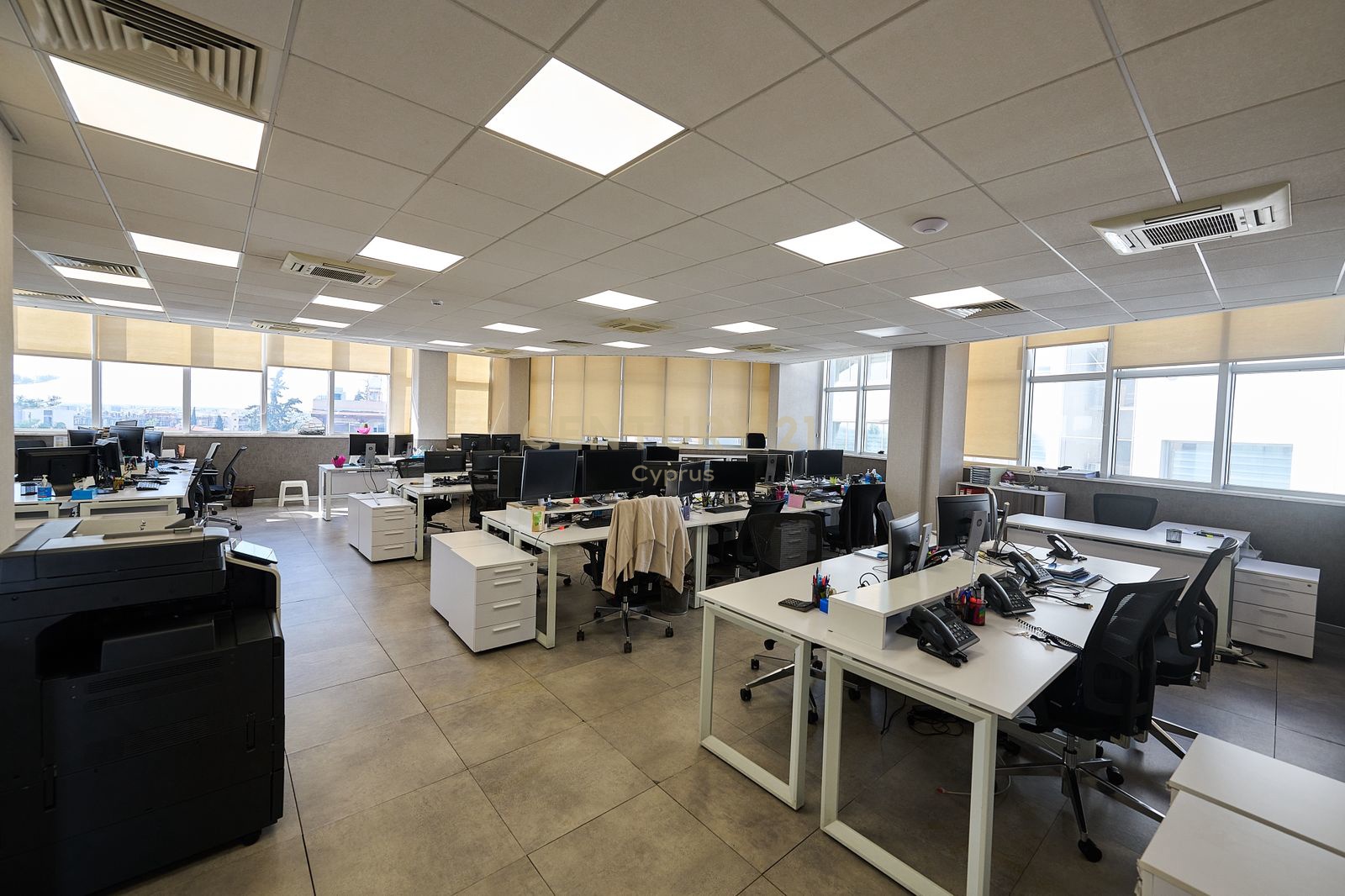 855m2 Oficina en Limassol, Chipre No. 54039