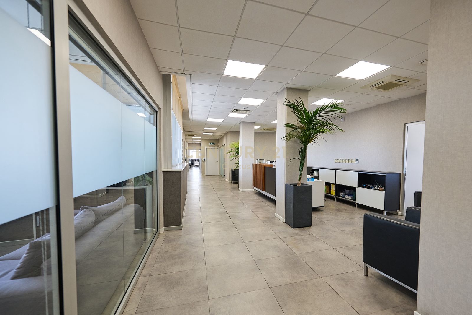 855m2 Oficina en Limassol, Chipre No. 54039