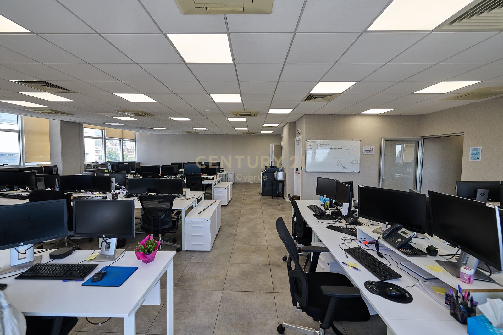 855m2 Oficina en Limassol, Chipre No. 54039