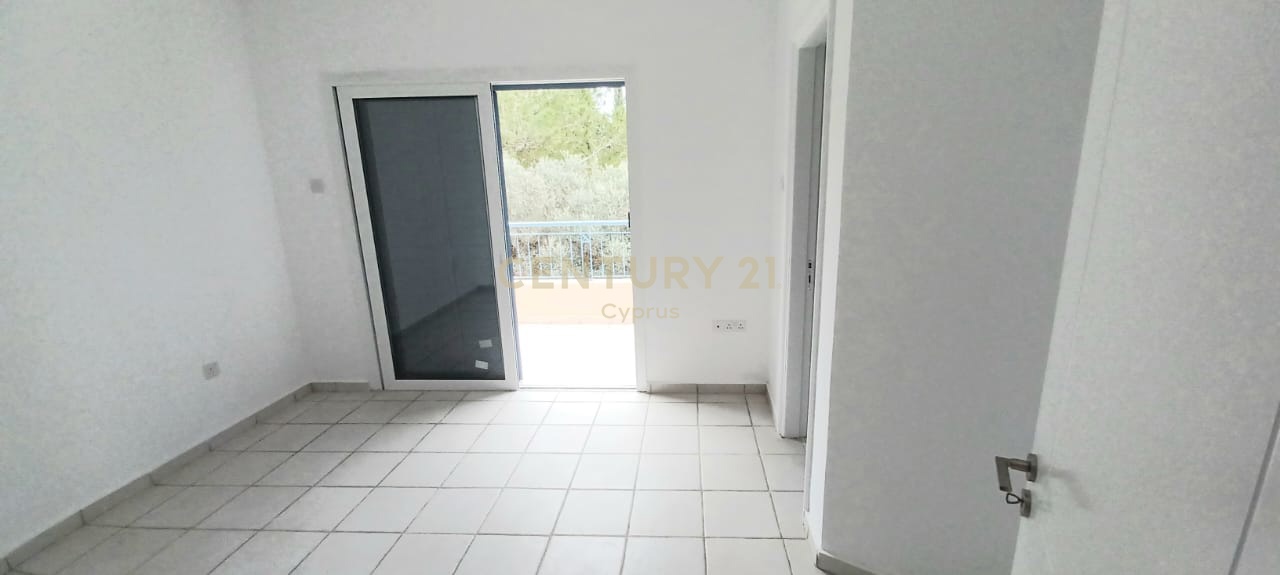 3 dormitorios Villa en Paphos, Chipre No. 54037
