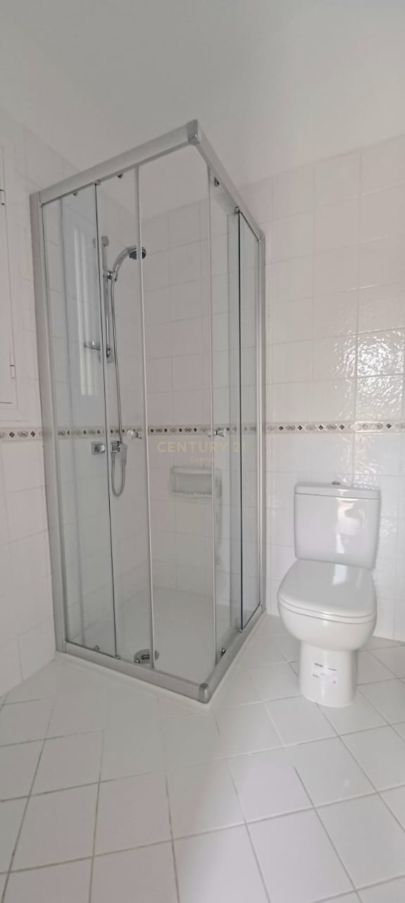 3 dormitorios Villa en Paphos, Chipre No. 54037