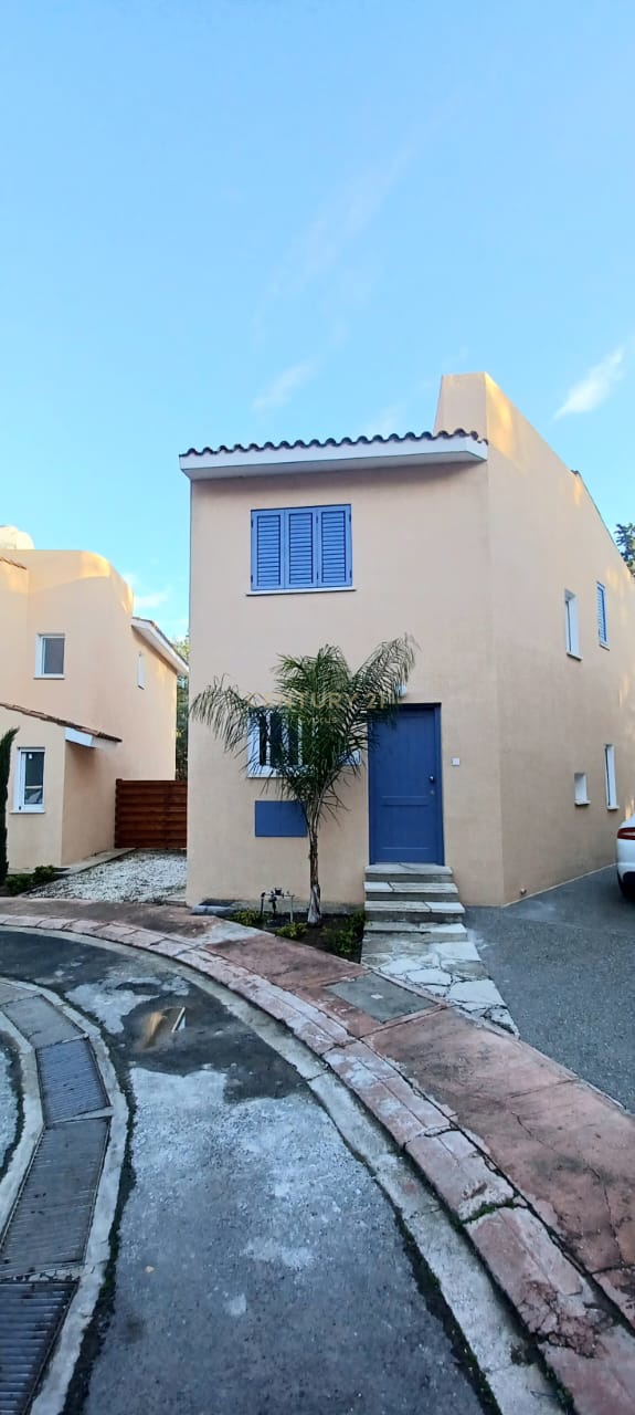 3 dormitorios Villa en Paphos, Chipre No. 54037
