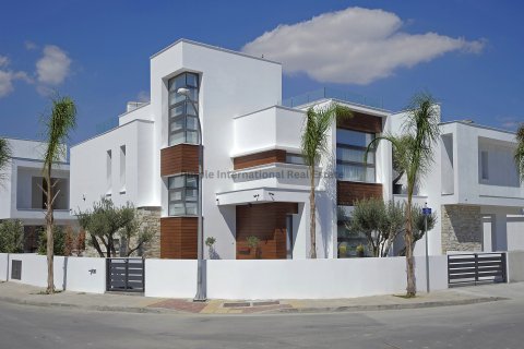 5 bedrooms Villa in Livadia, Larnaka, Cyprus No. 50958