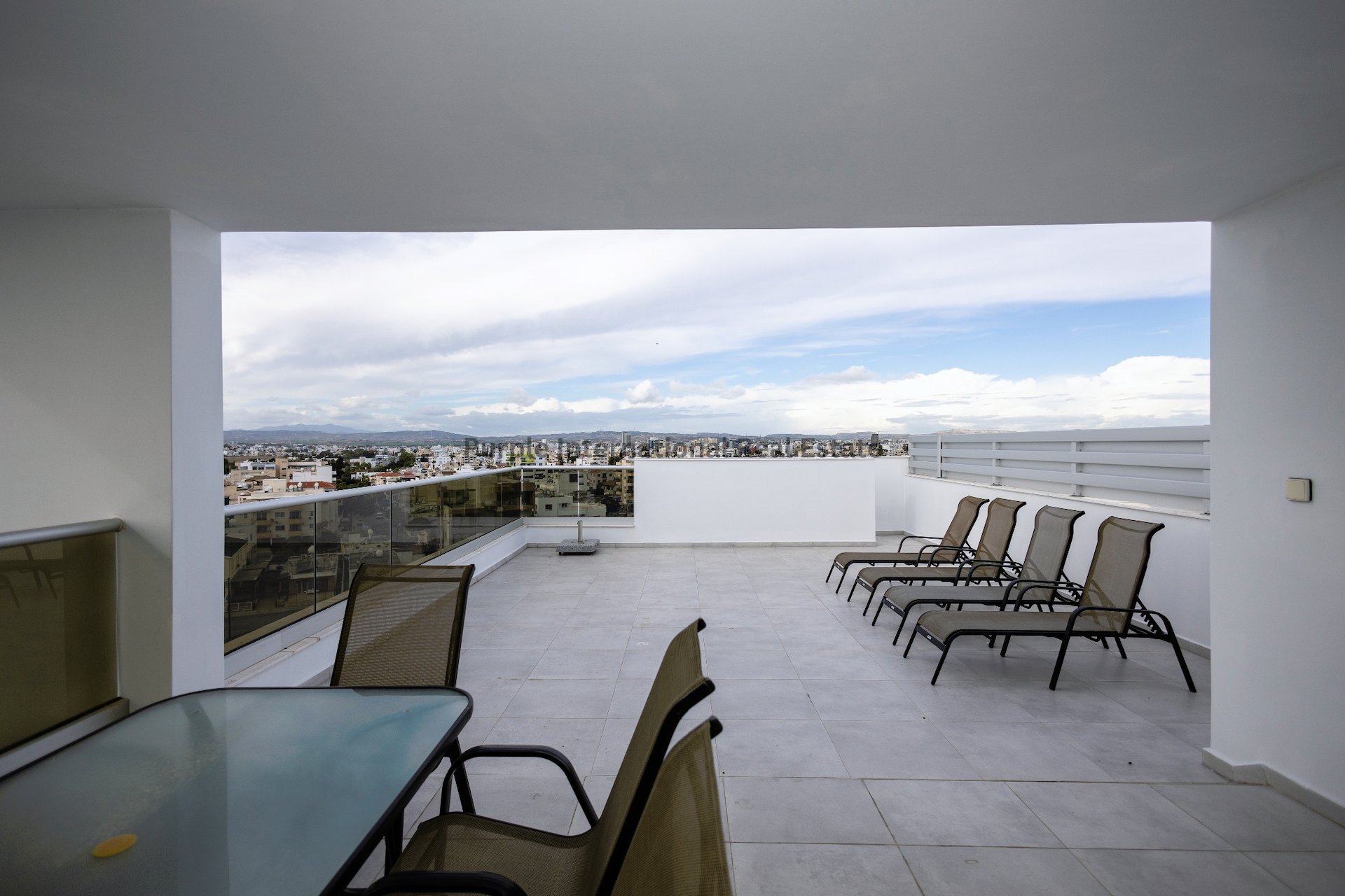 3 bedrooms Apartment in Larnaca, Larnaka, Cyprus No. 35120