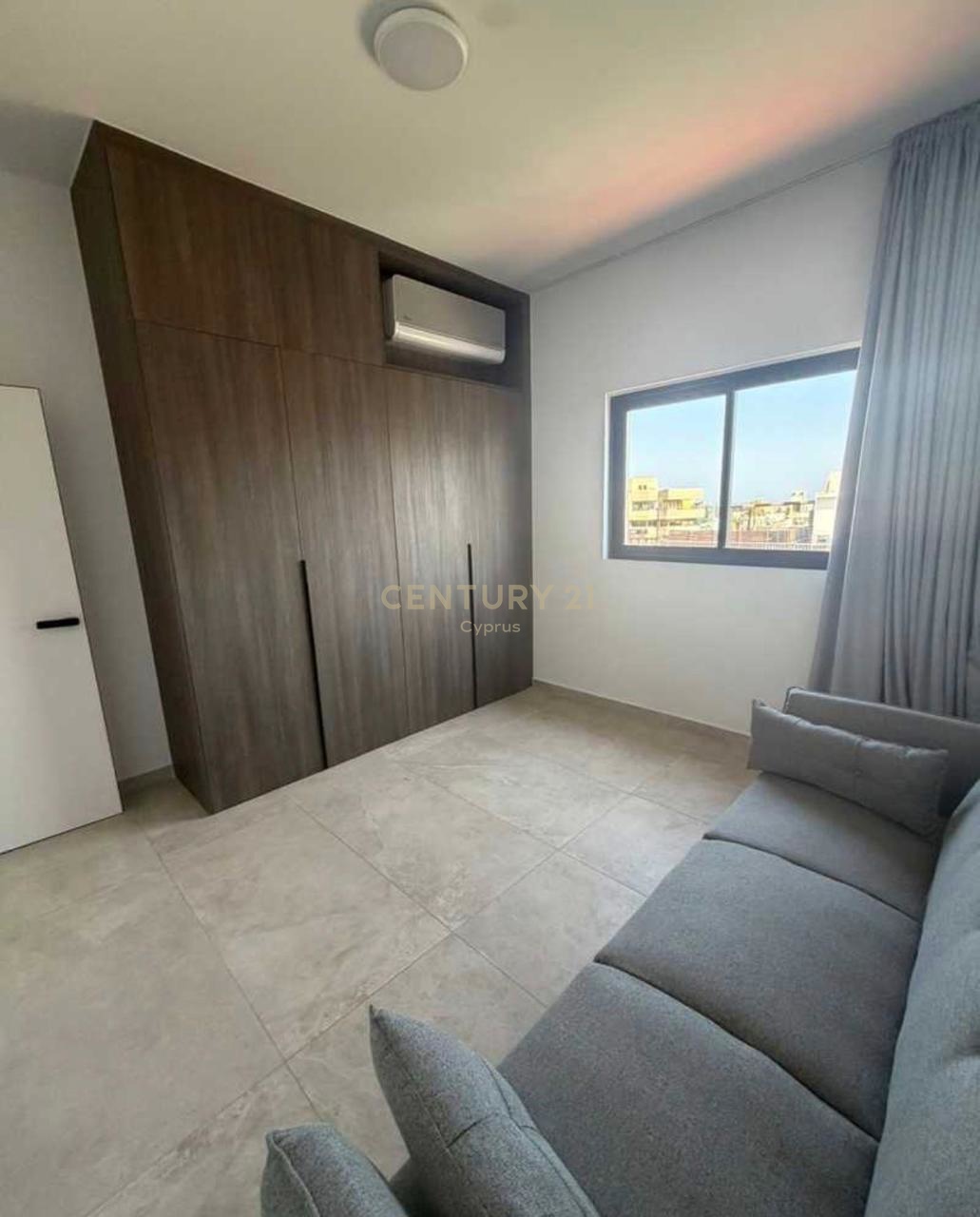 3 bedrooms Apartment in Limassol, Cyprus No. 57423