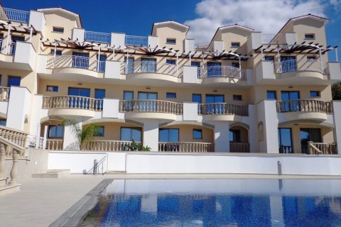 3 dormitorios Apartamento en Paphos, Chipre No. 45855
