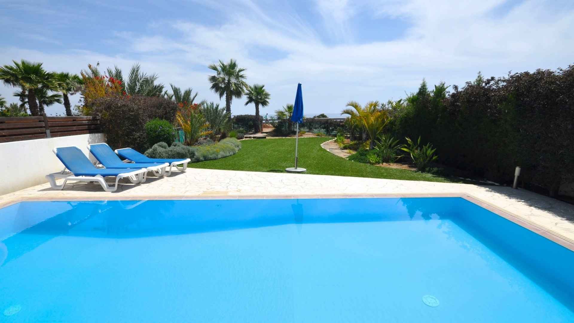 FAROS LUXURY APARTMENTS in Pervolia, Larnaka, Cyprus No. 6983