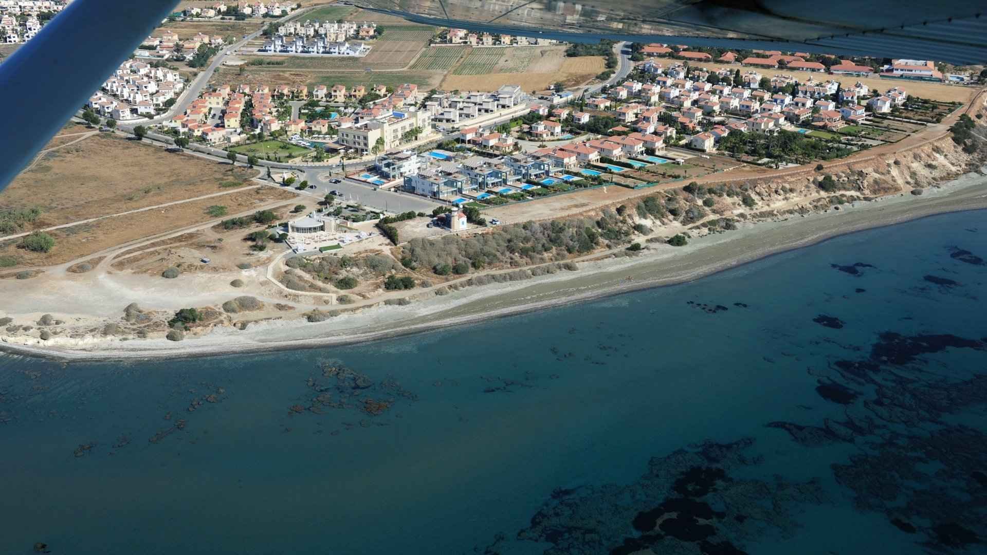 FAROS LUXURY APARTMENTS in Pervolia, Larnaka, Cyprus No. 6983