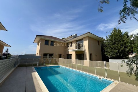 4 bedrooms Villa in Parekklisia, Limassol, Cyprus No. 55919