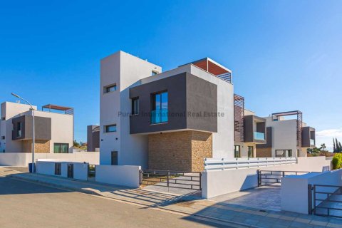 3 chambres Villa à Pyrgos, Limassol, Chypre No. 52408